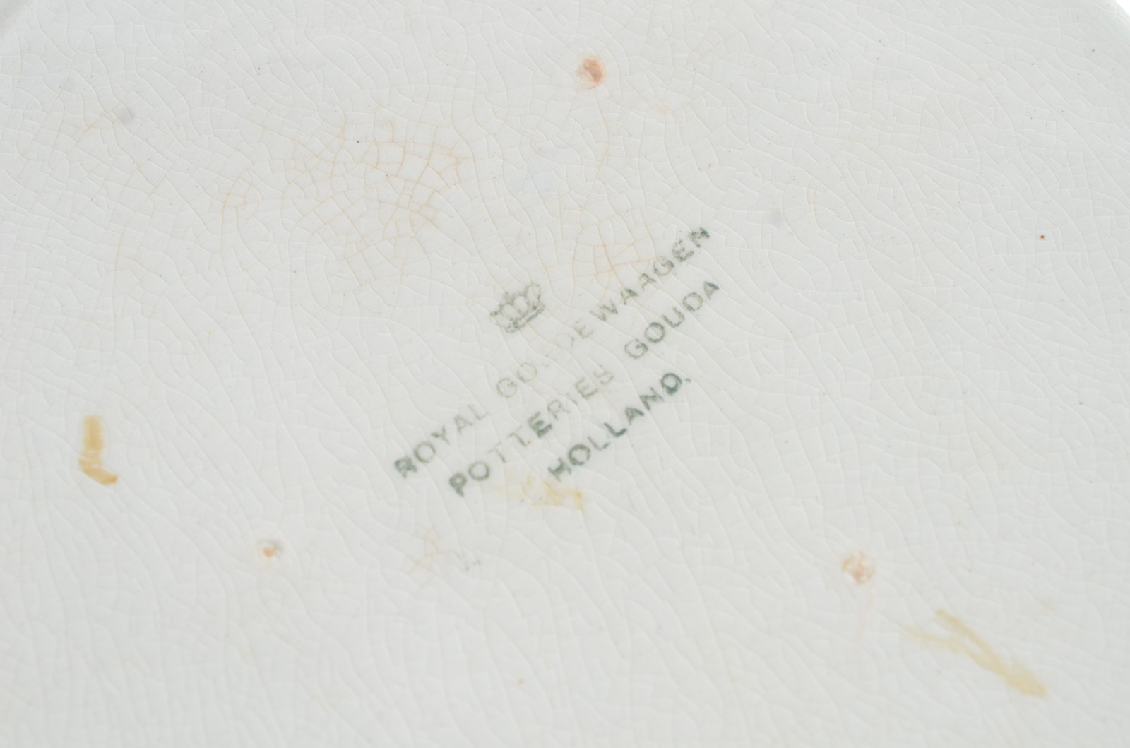 Três peças diversas de porcelana, sendo: vaso branco alemão... - foto 11 de 11