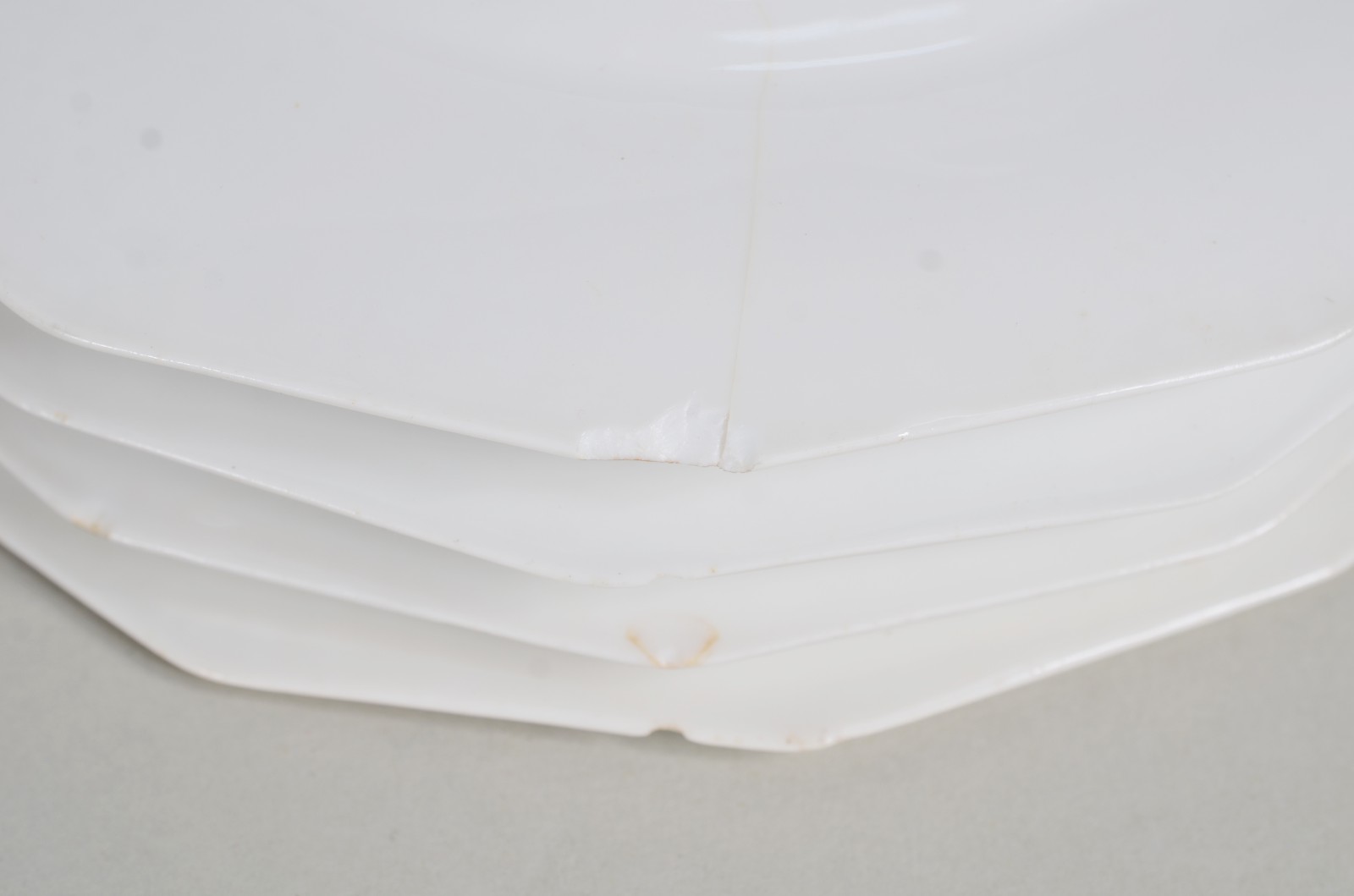 Serviço de chá de porcelana alemã, composto de: 6 xícaras com pires... - foto 10 de 10