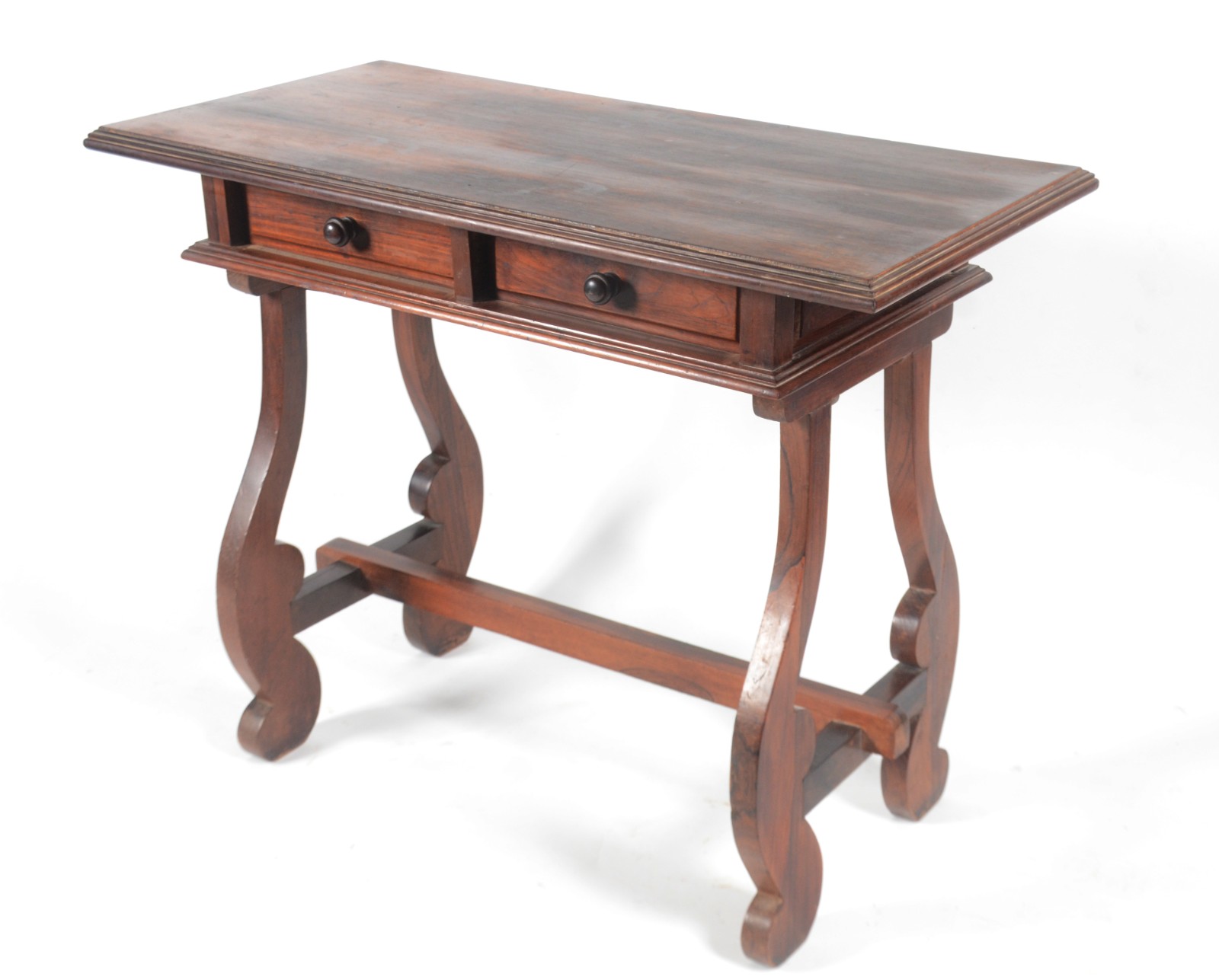 Mesa auxiliar de madeira nobre, estilo colonial brasileiro com 2... - foto 1 de 5