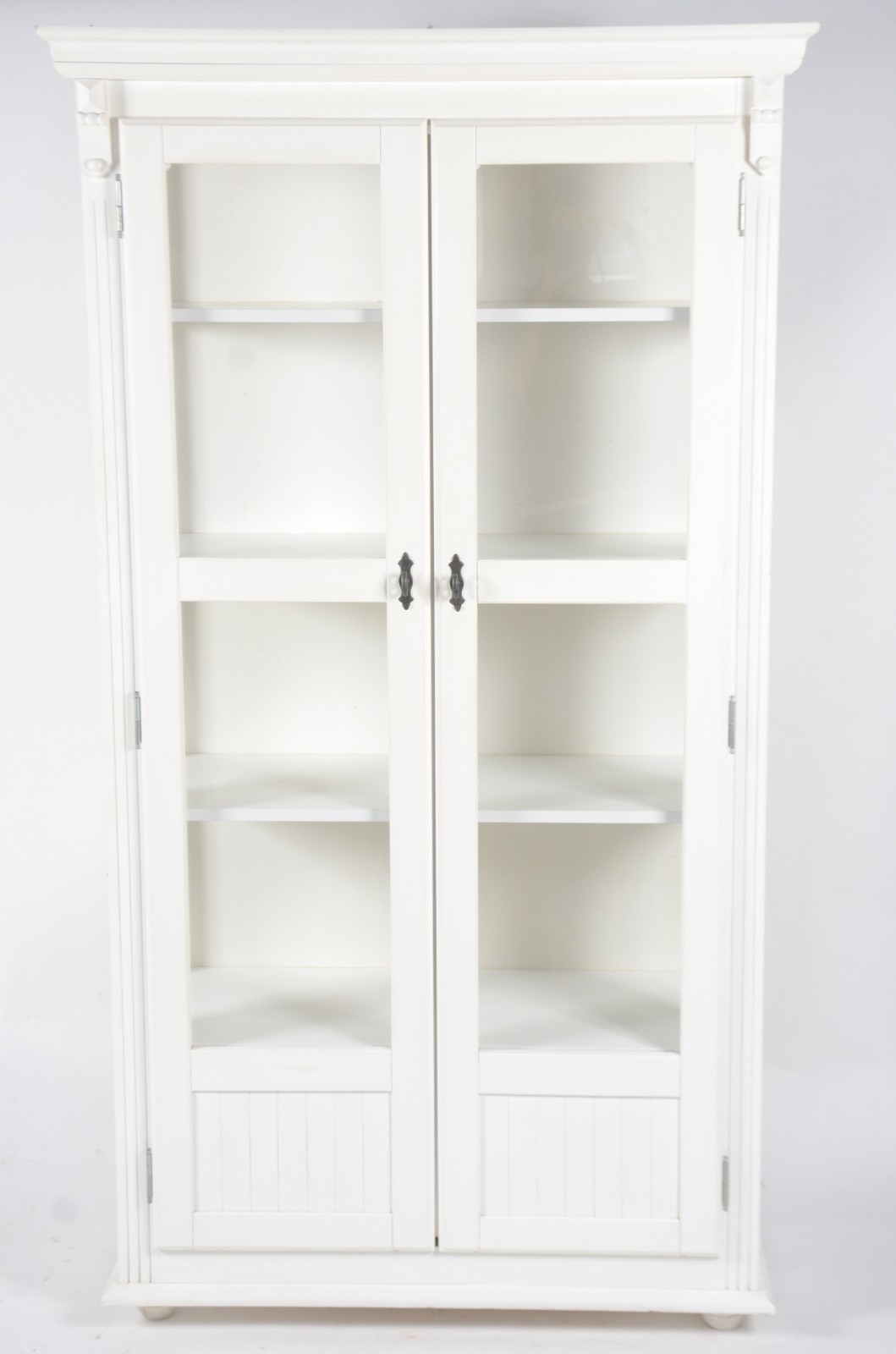 Móvel vitrine de madeira pintada de branco, 2 portas com vidro e... - foto 2 de 4