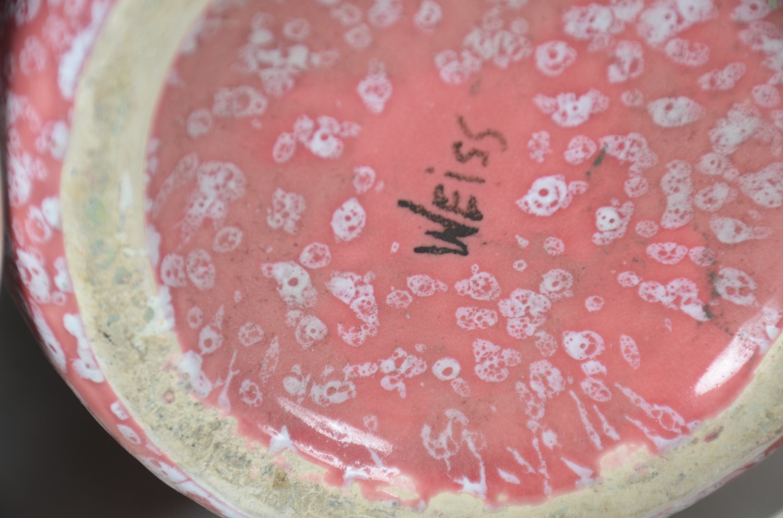 Quatro peças diversas, sendo: 2 potes de porcelana Saler (um sem... - foto 9 de 11