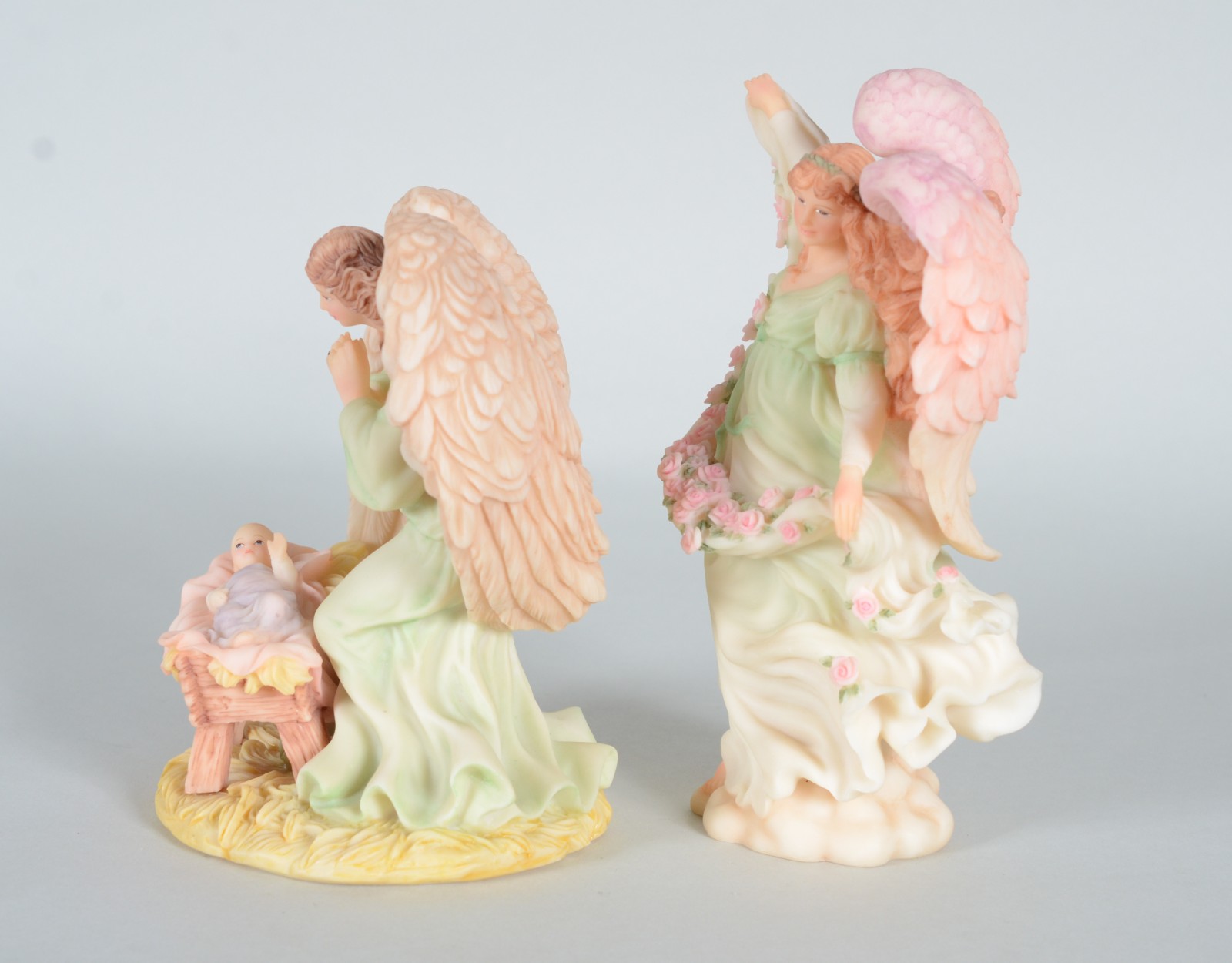 Duas estatuetas de resina Roman. - foto 6 de 11