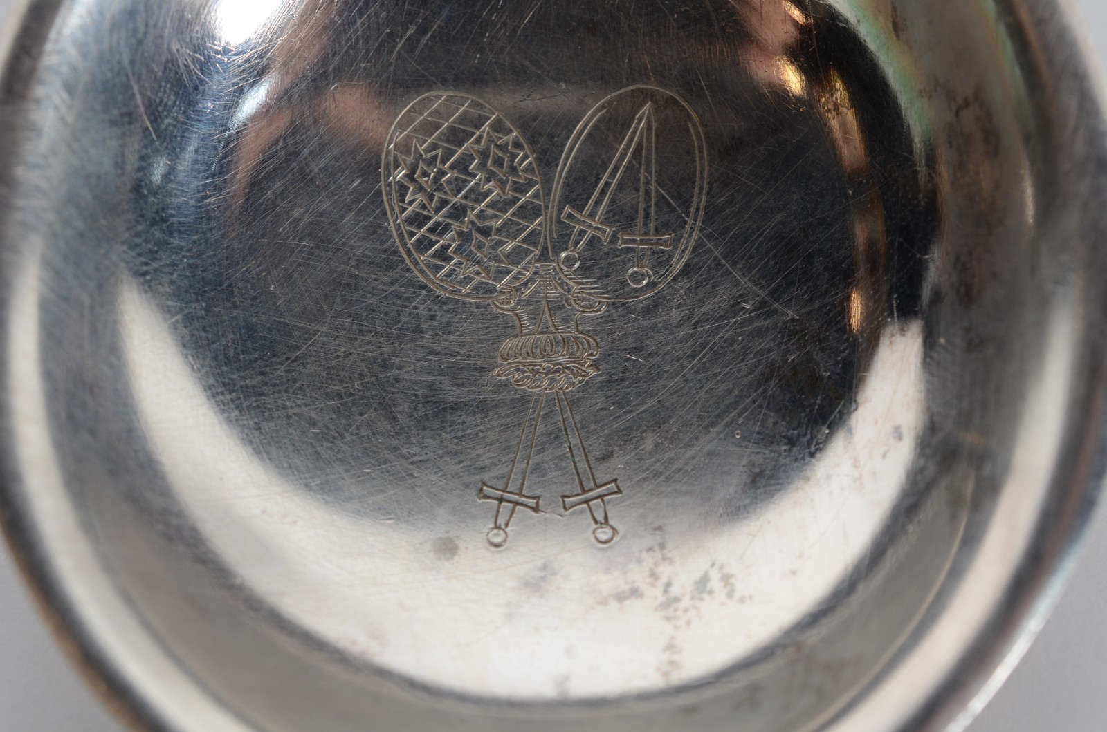 Par de talheres de servir , sendo: espátula de prata contraste 800... - foto 6 de 9