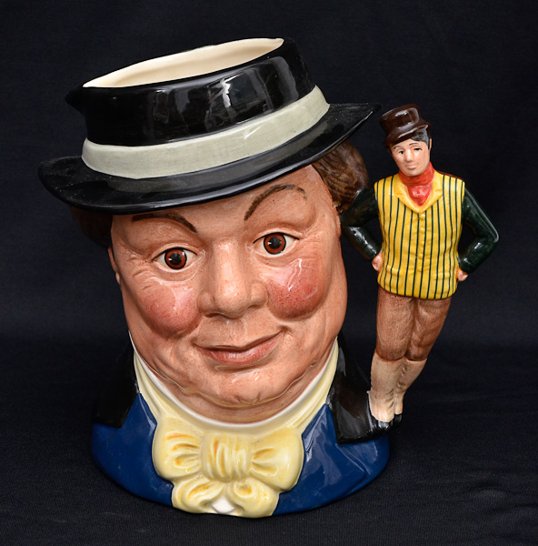 ROYAL DOULTON - Caneca de faiança inglesa policromada, repres...