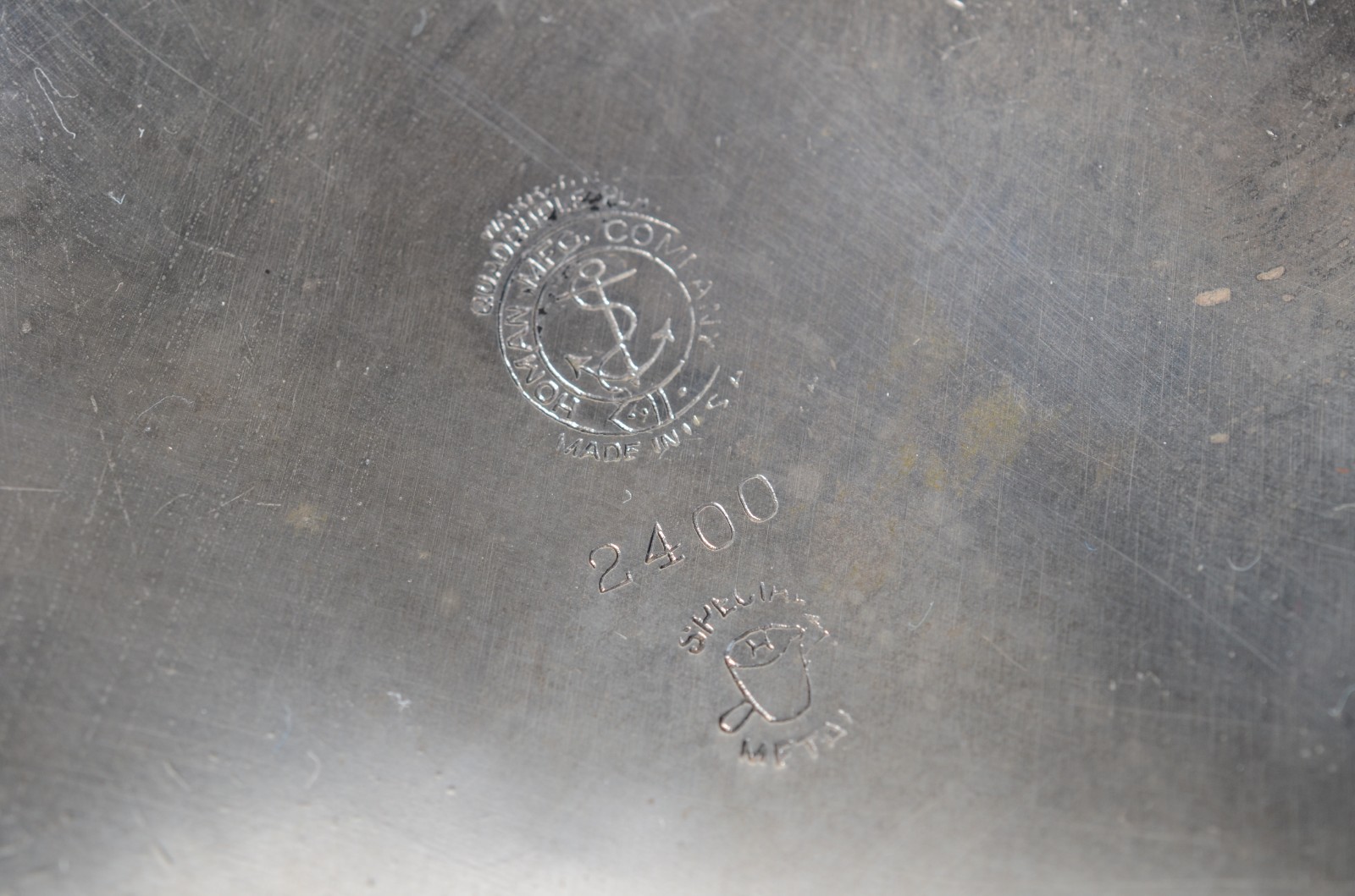 Onze peças de cristal e metal. - foto 10 de 11