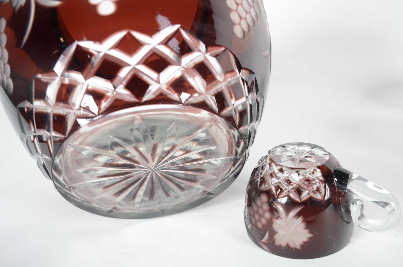 Poncheira com 12 canecas de cristal doublé rubi lapidado. - foto 4 de 10