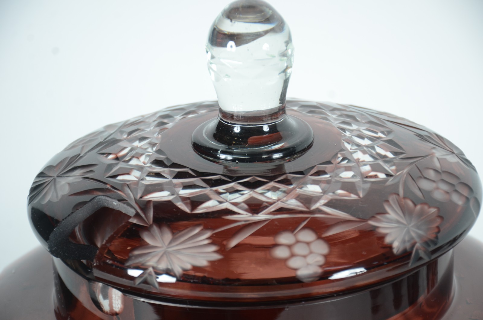 Poncheira com 12 canecas de cristal doublé rubi lapidado. - foto 7 de 10