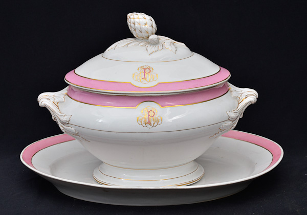 Sopeira com presentoir de porcelana francesa de LIMOGES, Charles...