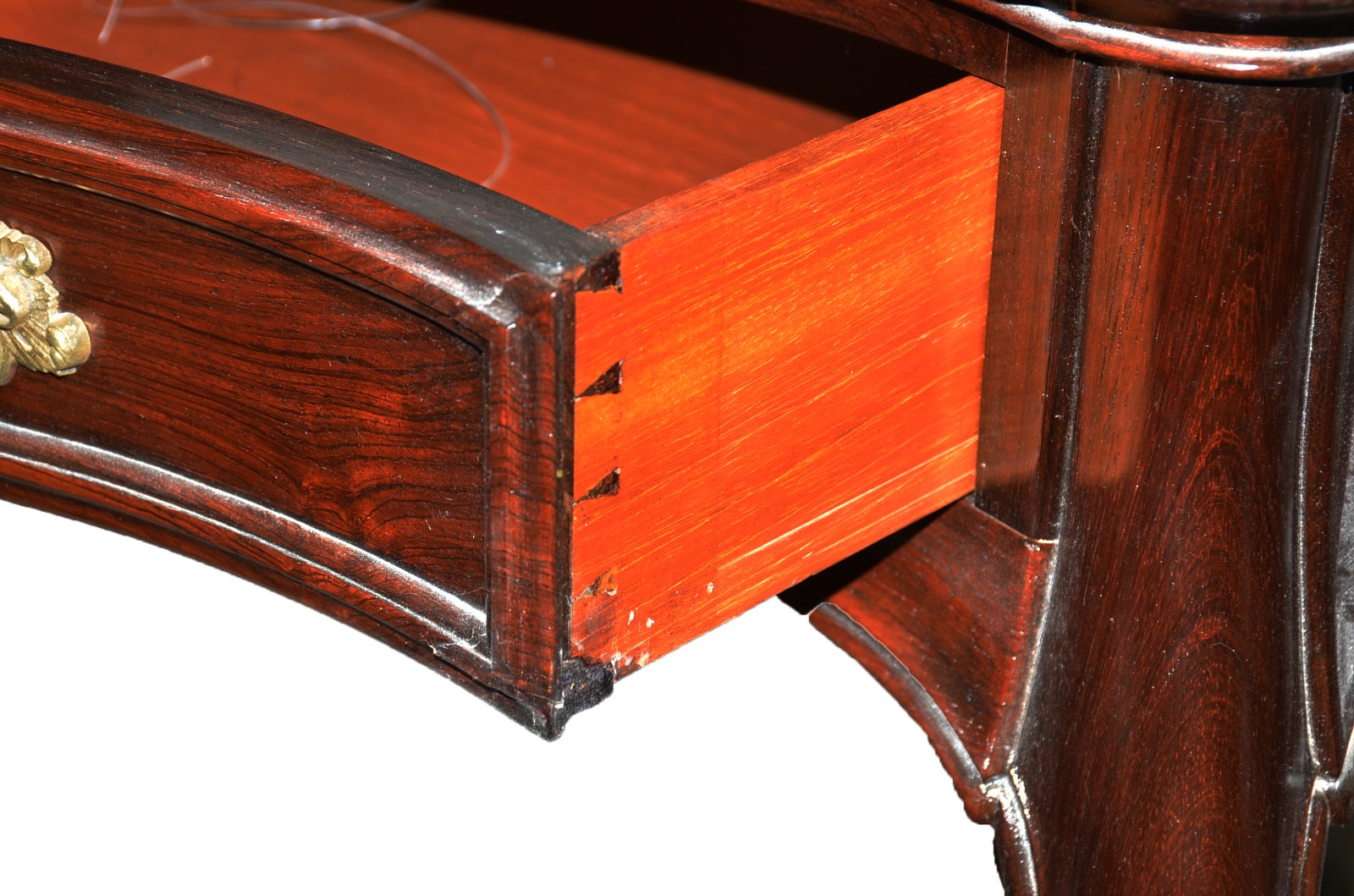 Mesa de encostar de madeira nobre, estilo Dom José, duas gavetas... - foto 3 de 6