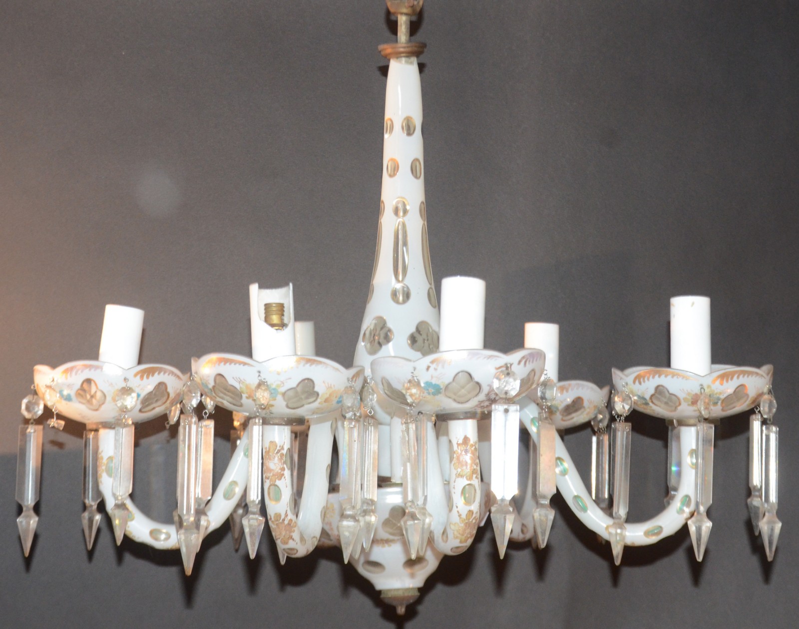Lustre de cristal de overlay branco para 6 luzes, pequenas flores em... - foto 6 de 7
