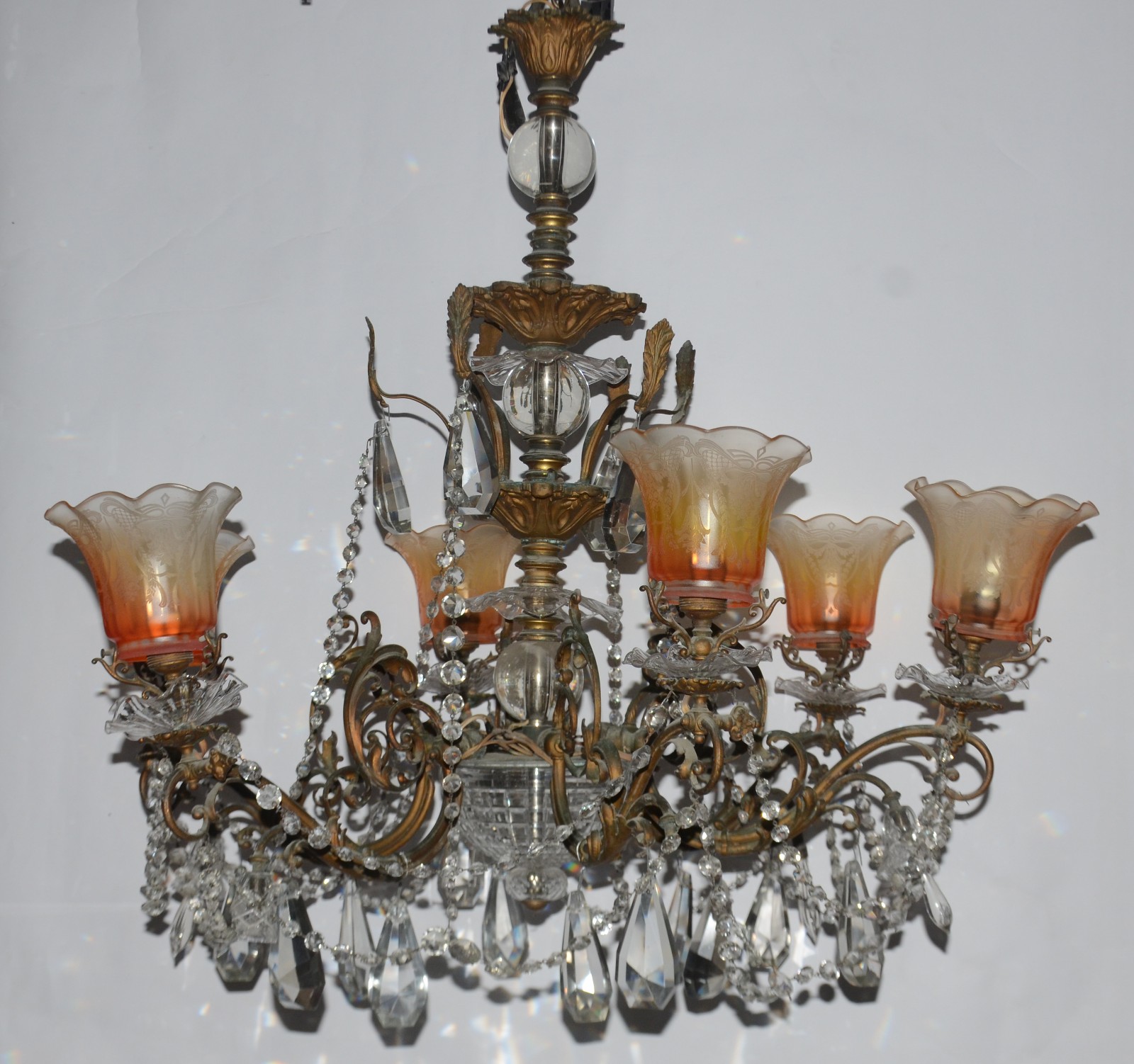 Lustre de cristal com 6 braços, mangas de vidro degradê âmbar. Um... - foto 3 de 7