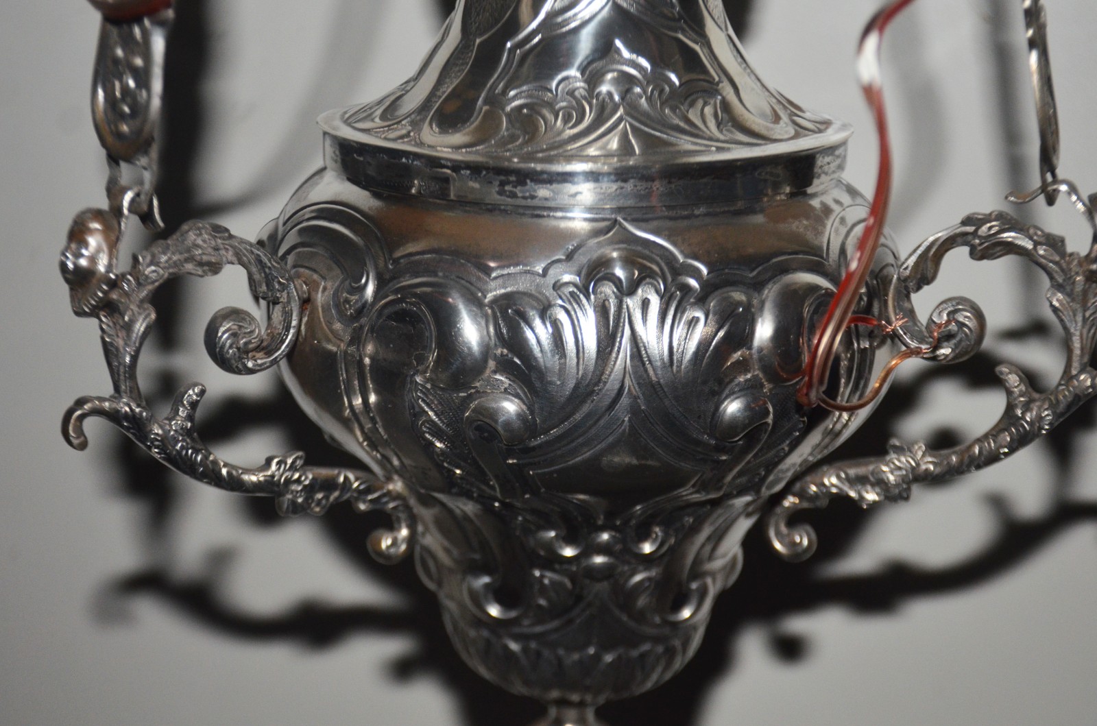 Lampadário de prata portuguesa, contrastada, século XIX. Peso da... - foto 4 de 6