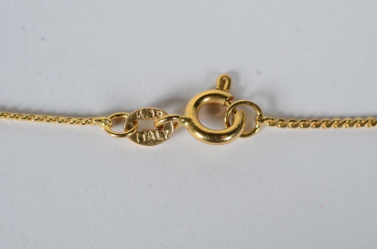 Colar com pendente de ouro 18 k, contraste 750 feitio coração vazado... - foto 4 de 8