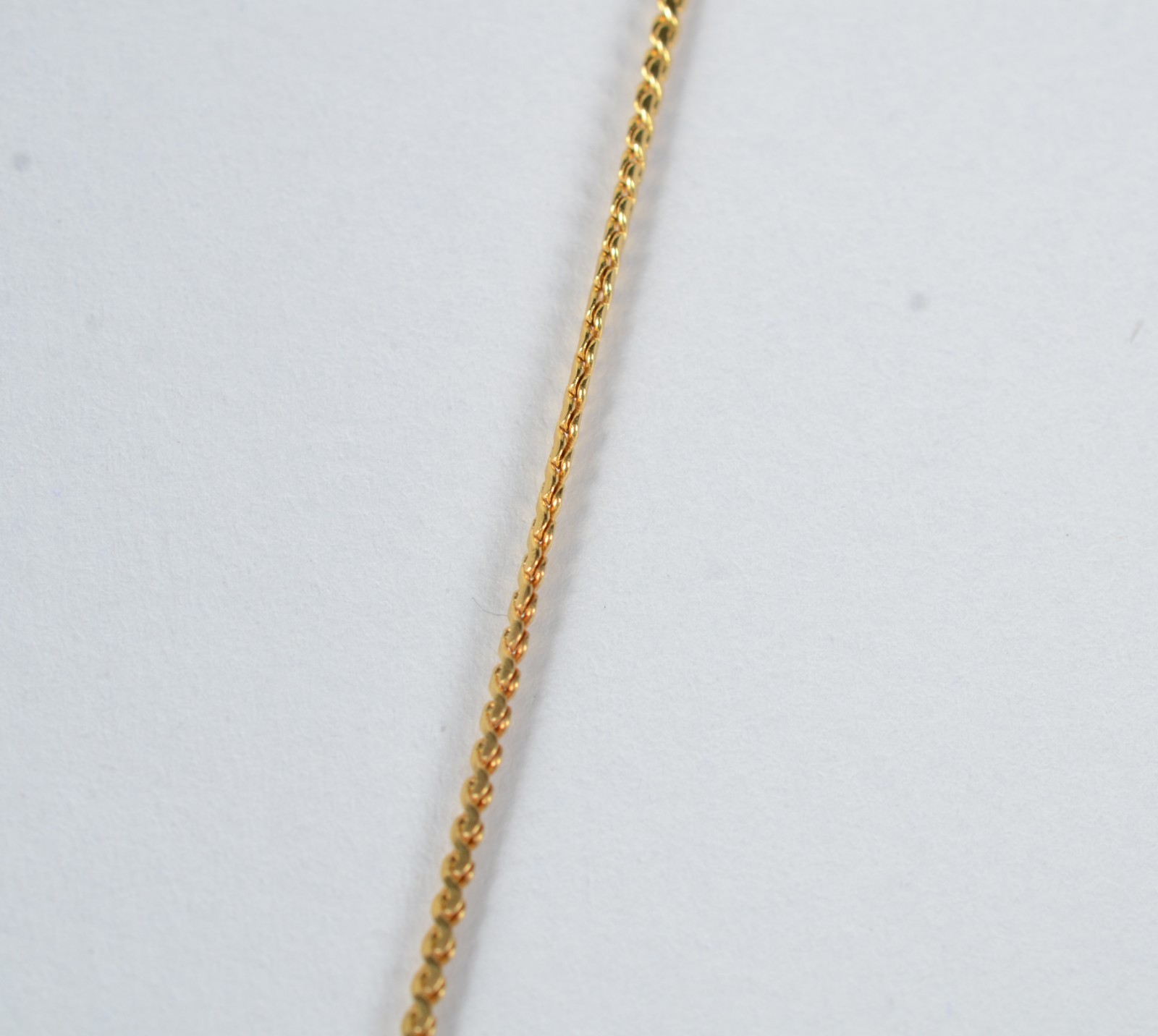 Colar com pendente de ouro 18 k, contraste 750 feitio coração vazado... - foto 5 de 8
