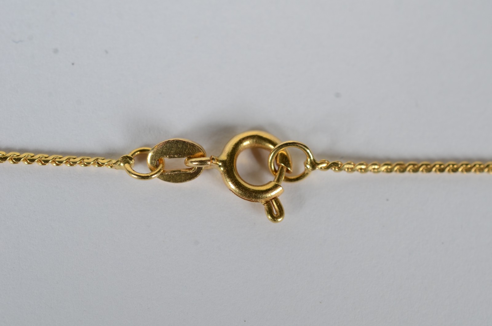 Colar com pendente de ouro 18 k, contraste 750 feitio coração vazado... - foto 6 de 8