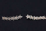 Par de brincos de ouro branco com estrelas e br... - Par de brincos de ouro branco com estrelas e brilhantes, peso 2,3 g.