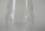 Donzela de cristal com folhagens lavradas. - Donzela de cristal com folhagens lavradas.