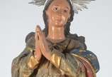Nossa Senhora da Conceição,  - Grande e belíssima imagem de madeira policromada  representando Nossa Senhora. Vestido e manto com lindo movimento nos tons de azul e flores douradas.