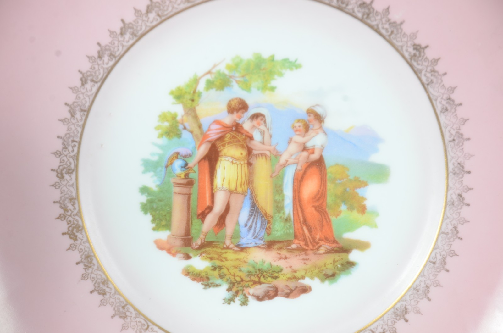 Serviço de chá de porcelana Dom Pedro, decorado com cenas românticas... - foto 2 de 11