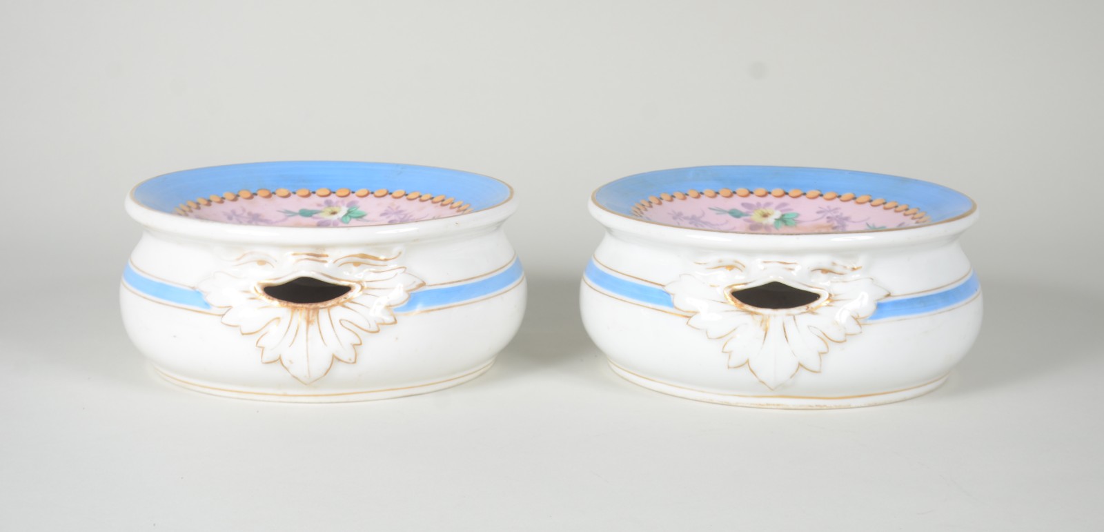 Par de escarradeiras de porcelana francesa Vieux Paris nas cores azul... - foto 1 de 6