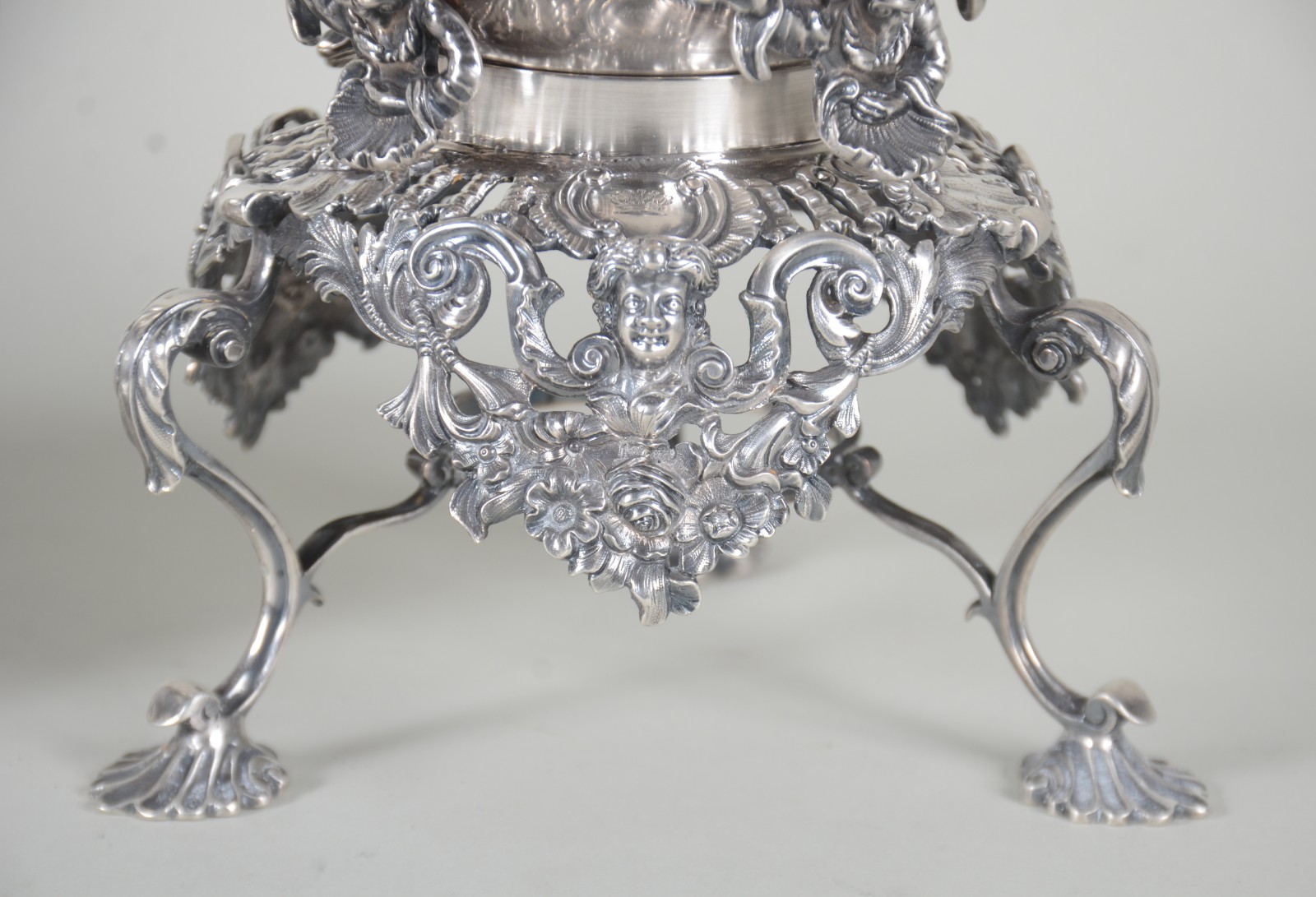 Samovar e bule de prata inglesa vitoriana, contrastada, ricamente... - foto 4 de 11