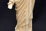 Belíssima imagem de CRISTO ricamente esculpida ... - Belíssima imagem de CRISTO ricamente esculpida em marfim, alt. 19 cm.Séc.XIX.