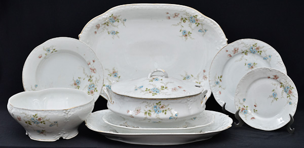 Aparelho de jantar de porcelana ALEMÃ DA BAVARIA comp.de 16 pratos...