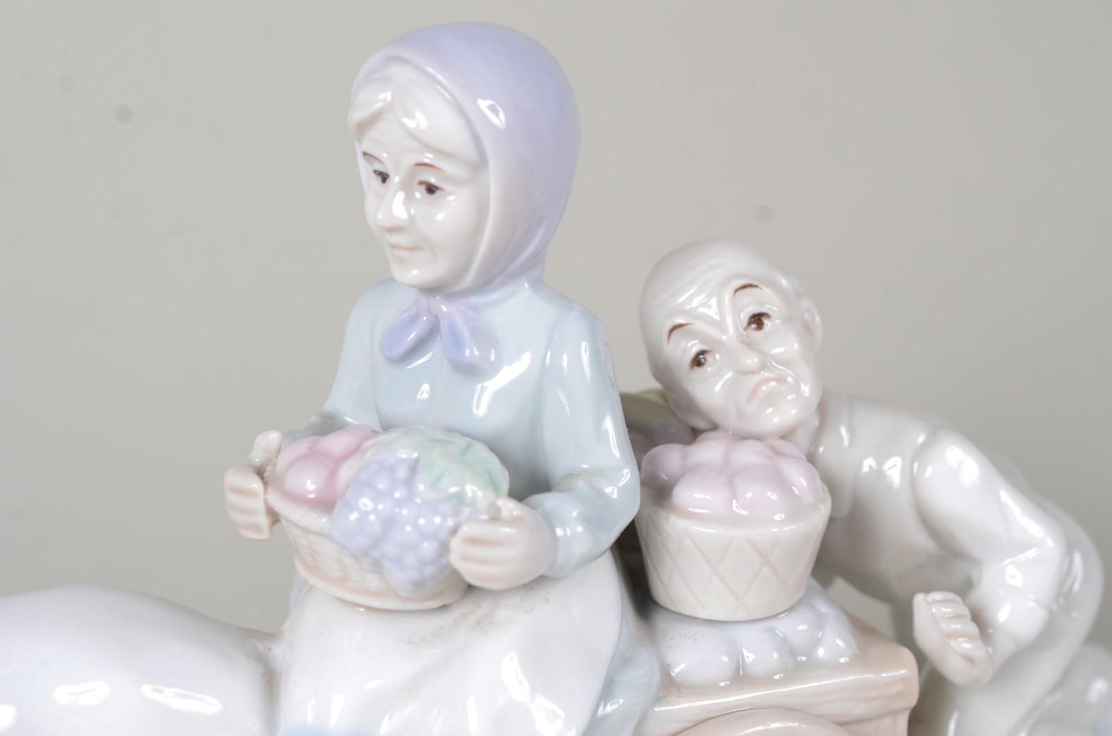 Grupo escultórico de porcelana policromada "Monte Piero"... - foto 4 de 8