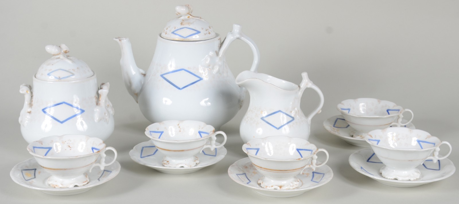 Serviço de chá de porcelana francesa Velho Paris, na cor branca... - foto 1 de 9