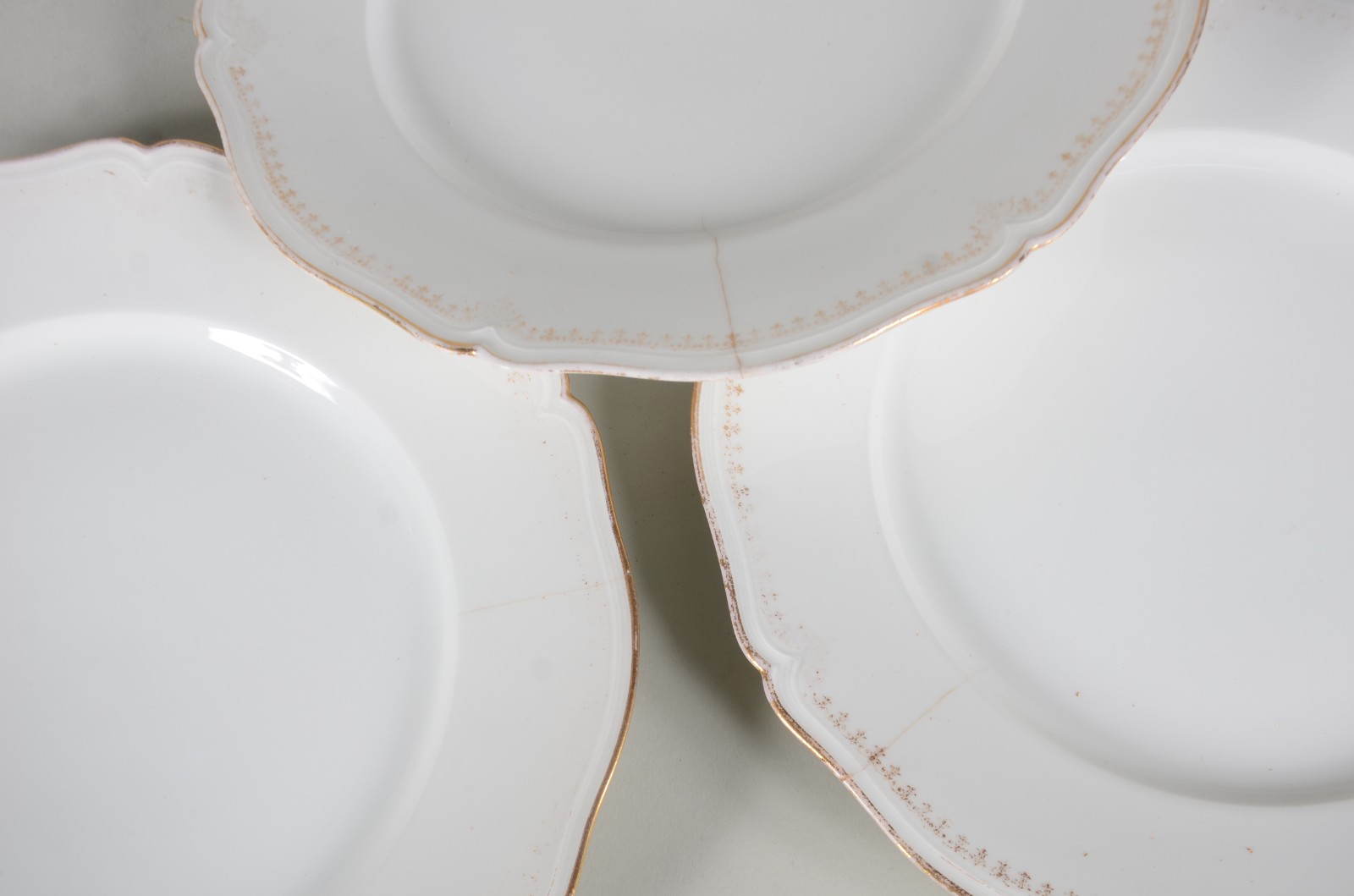 Aparelho de jantar e café de porcelana francesa E. Bourgeois, na cor... - foto 5 de 11