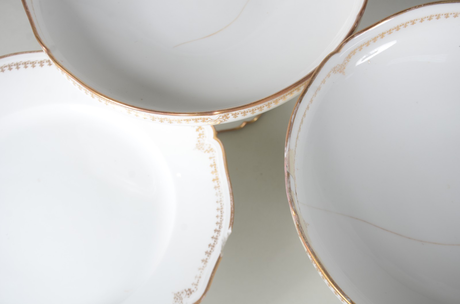 Aparelho de jantar e café de porcelana francesa E. Bourgeois, na cor... - foto 8 de 11