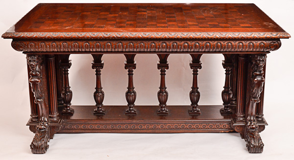 Mesa de madeira nobre ricamente trabalhada com figuras de dragões...