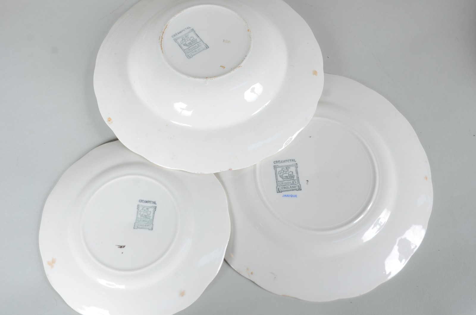 Serviço de jantar de faiança inglesa GRINDLEY CREAMPETAL, composto... - foto 7 de 10