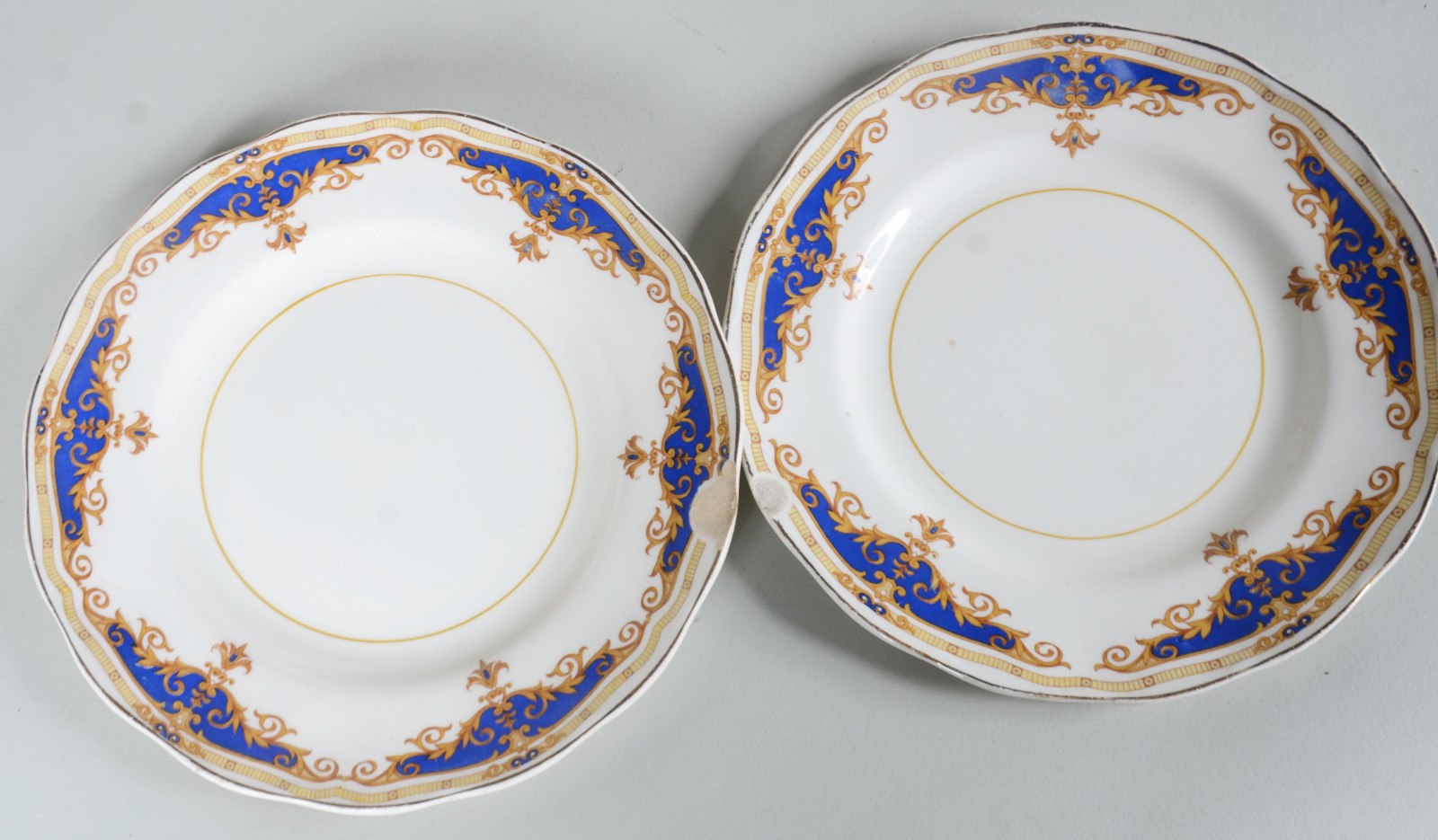 Serviço de jantar de faiança inglesa GRINDLEY CREAMPETAL, composto... - foto 9 de 10