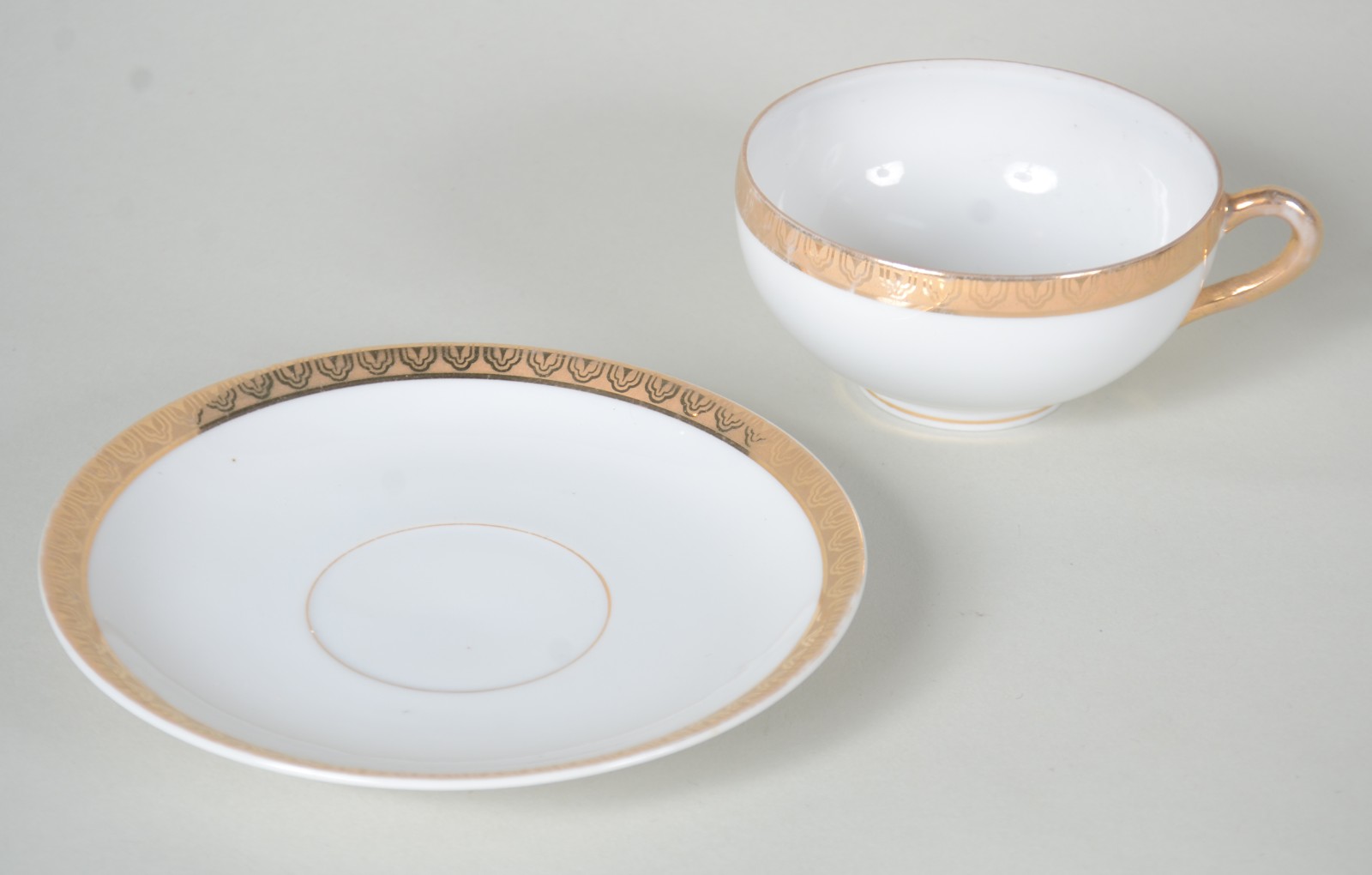 Seis xícaras para chá com pires de porcelana japonesa "casca de ovo"... - foto 4 de 8