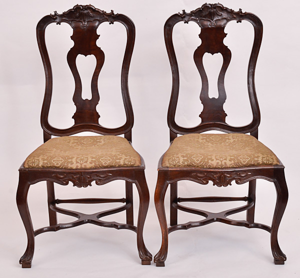 Conjunto com 6 cadeiras para sala de jantar, de madeira nobre...