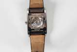 HStern (1945),  - Relógio de pulso, automático, caixa de aço e pulseira de couro.