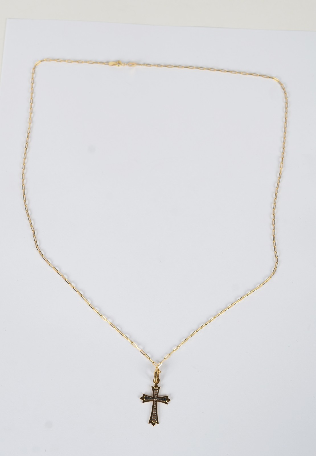 Colar de ouro 18 k e ouro branco, contraste 750 com crucifixo. (Por... - foto 8 de 8