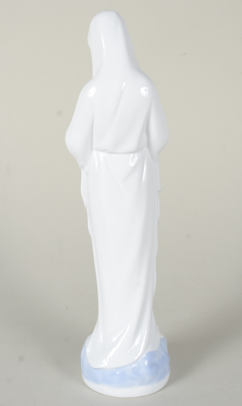 Estatueta de porcelana representando Nossa Senhora com rosário. - foto 6 de 8