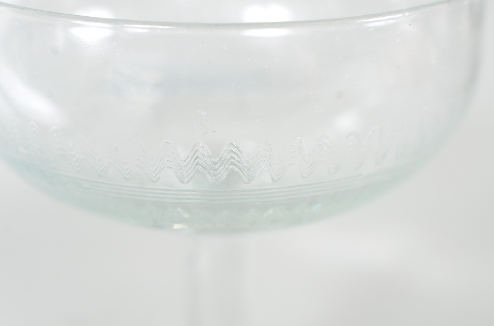 Diversas peças de vidro/cristal, sendo: 7 taças lavradas para... - foto 8 de 8