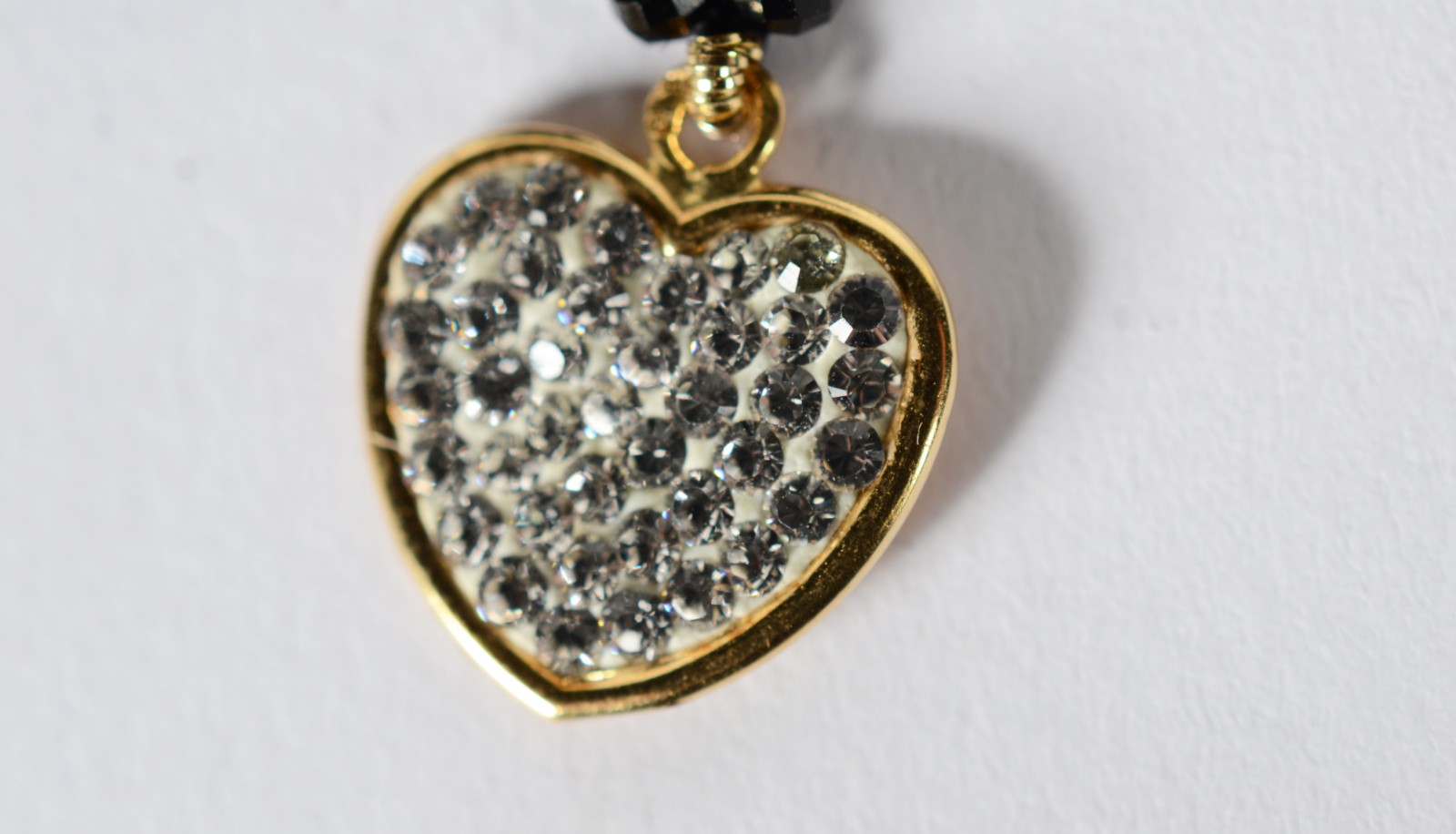 Colar com fecho e complementos de ouro 18 k., pendente na forma de... - foto 2 de 8