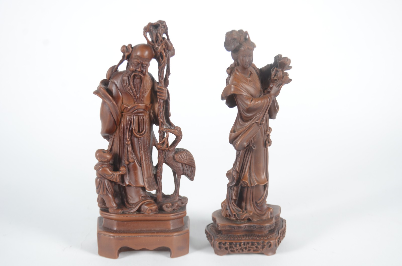 Três estatuetas orientais diversas de resina, sendo: Shou Xing, o... - foto 6 de 10
