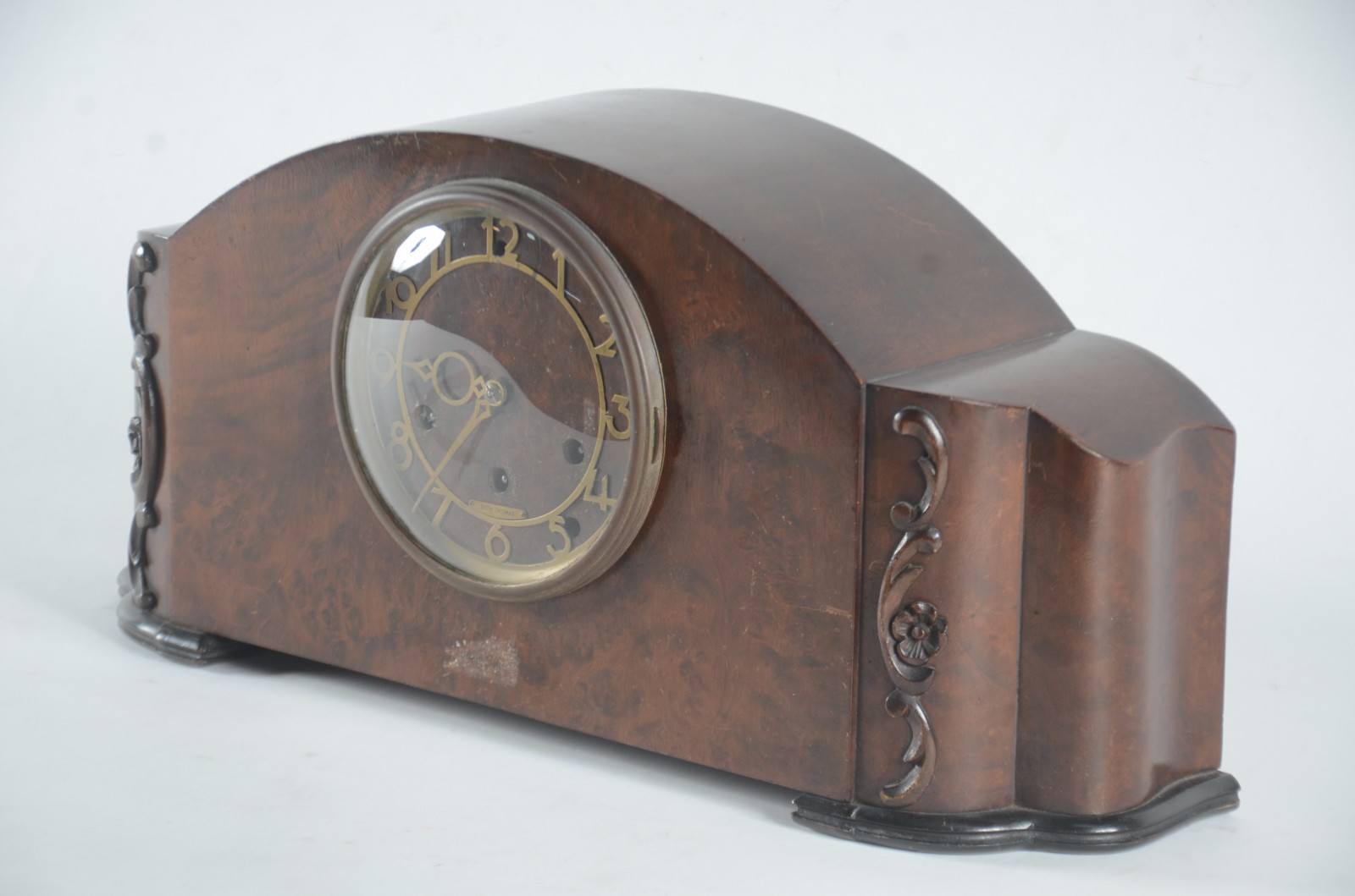 Relógio carrilhão de mesa com caixa de madeira. Marca americana Seth... - foto 2 de 10