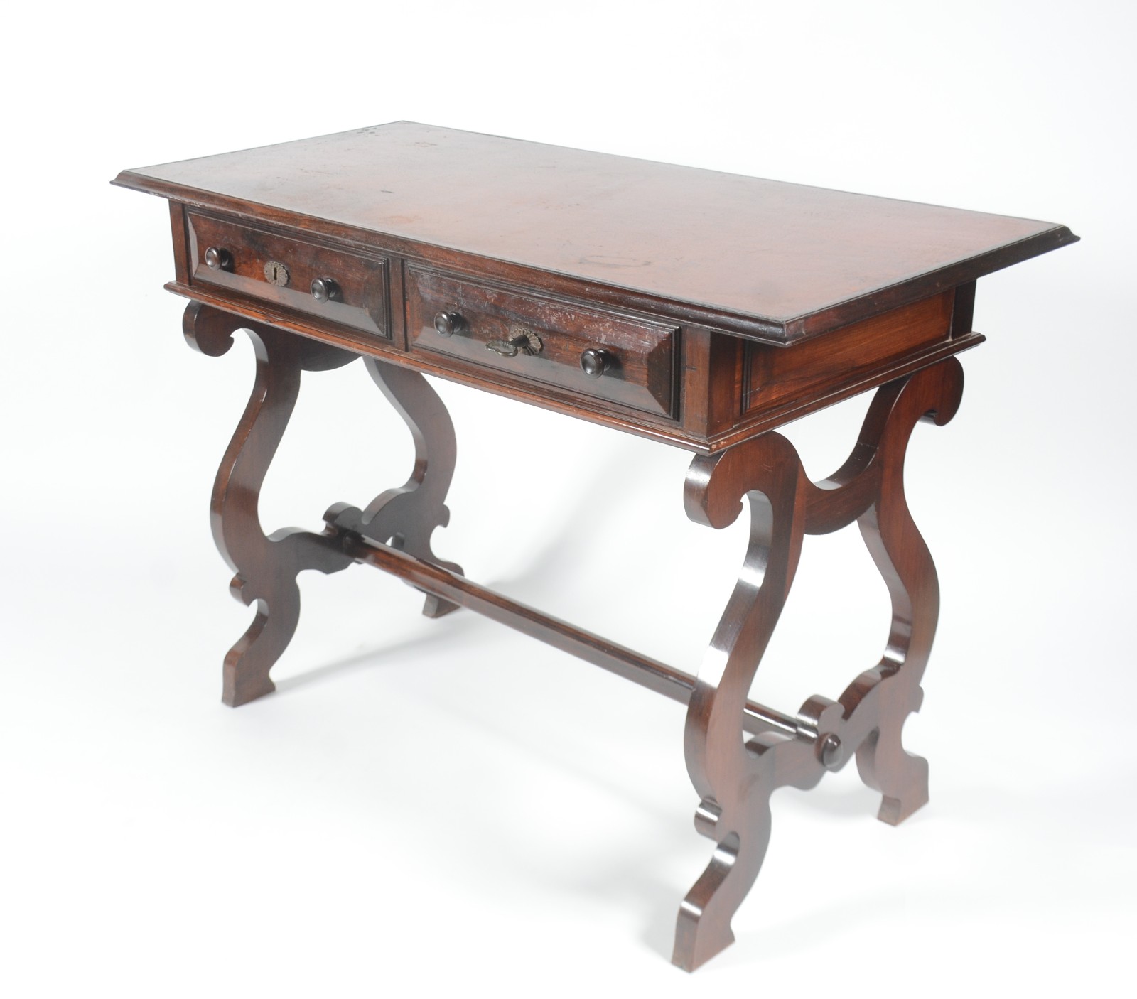 Mesa para escritório com tampo retangular e duas gavetas, pernas em... - foto 2 de 11