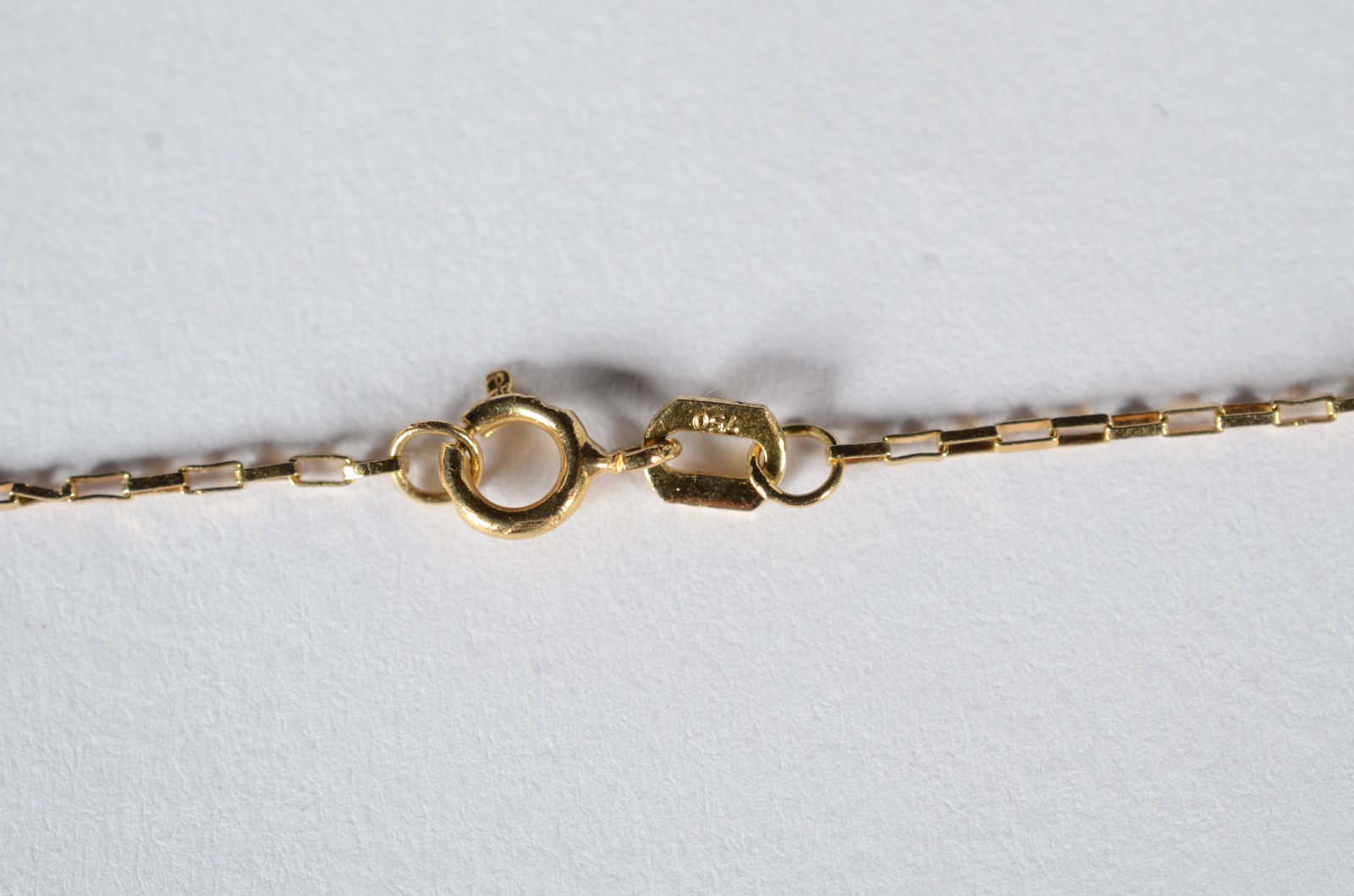 Colar com pendente de ouro 18 k., contraste 750 malha veneziana e... - foto 3 de 8