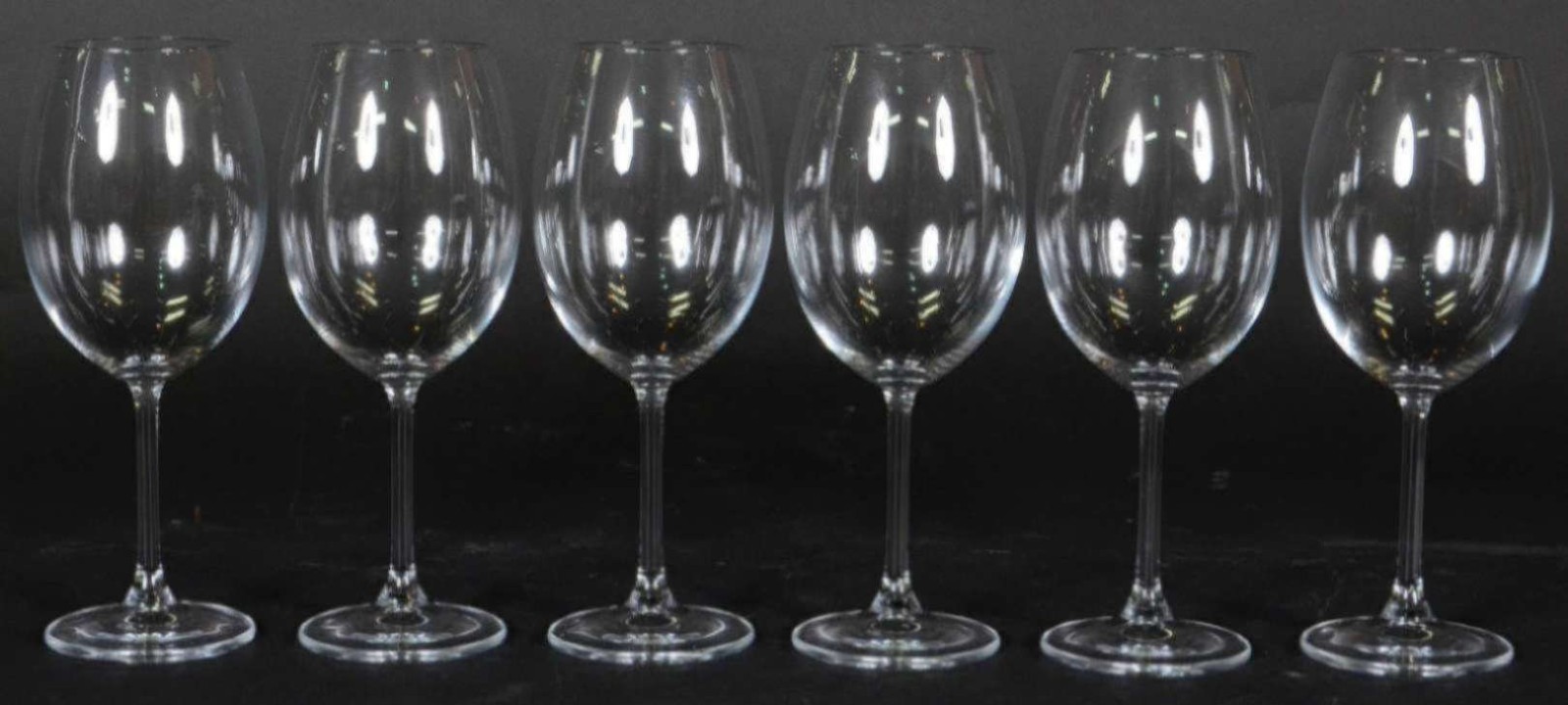 Seis taças de cristal para vinho, 580 ml. - foto 1 de 2