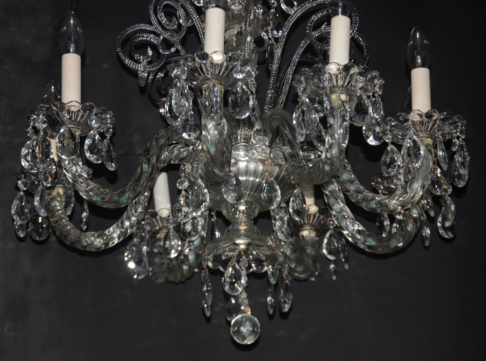 Lustre de cristal para 8 luzes, bobeches com bordas peroladas... - foto 6 de 10