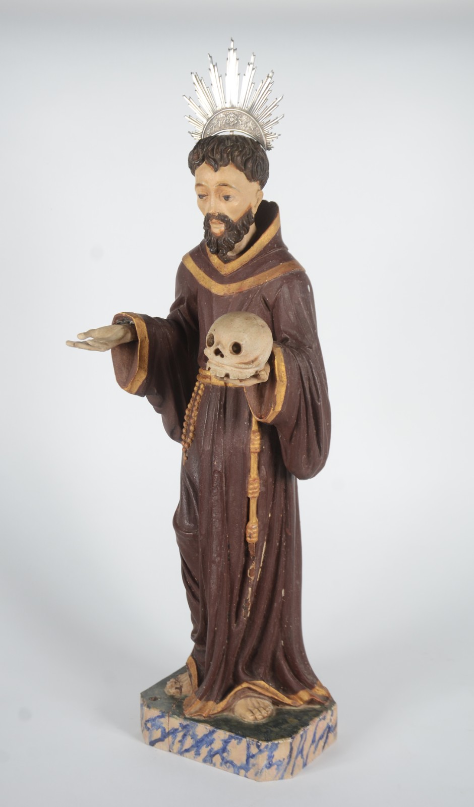 São Francisco - Imagem de madeira policromada com realces dourados... - foto 1 de 11