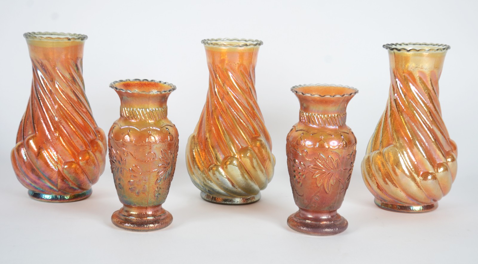 Cinco vasos diversos de antigo vidro decorativo "casca de cebola". - foto 1 de 6