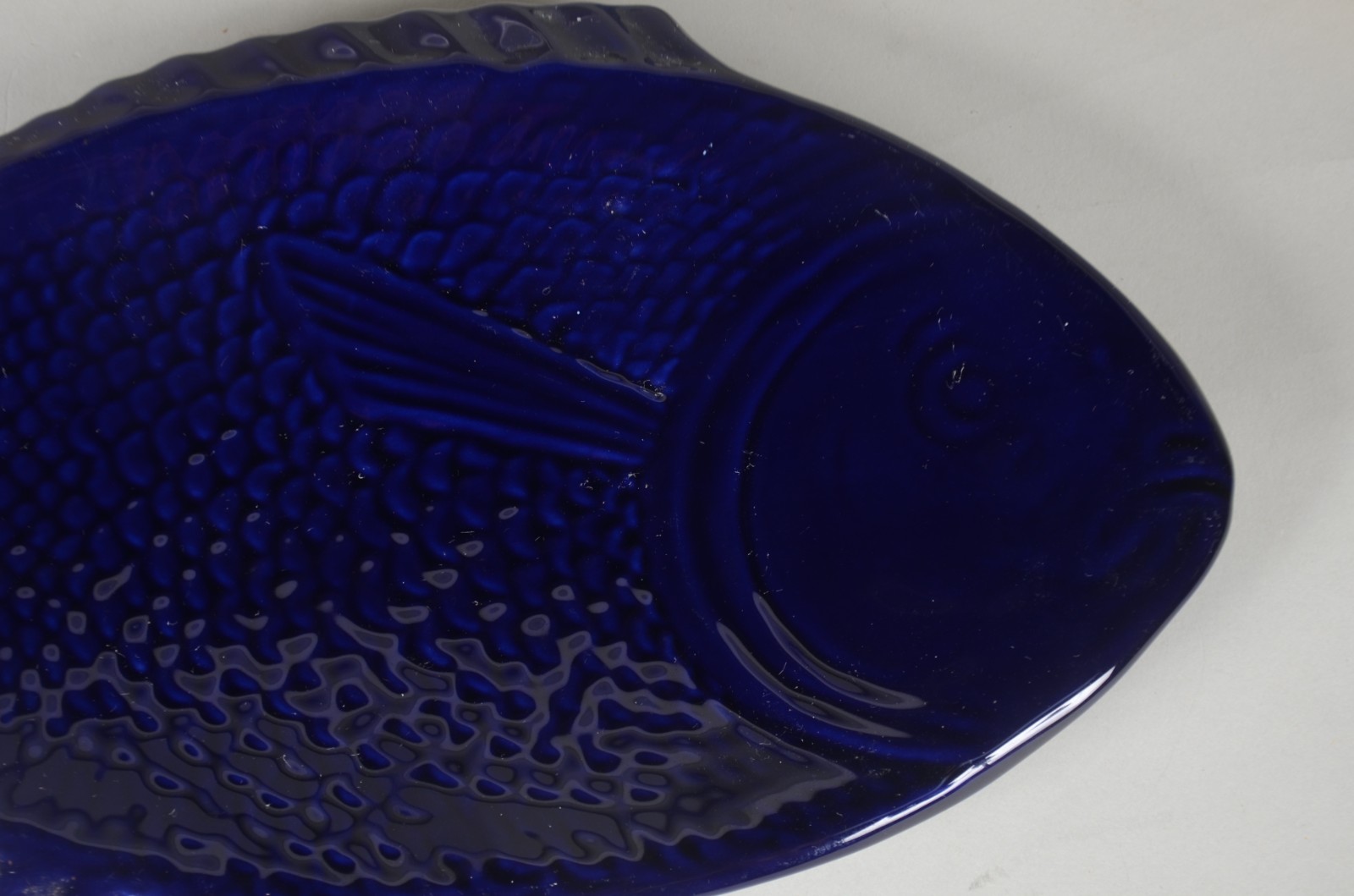 Diversas peças de cerâmica azul e branca, sendo: 3 travessas feitio... - foto 4 de 11